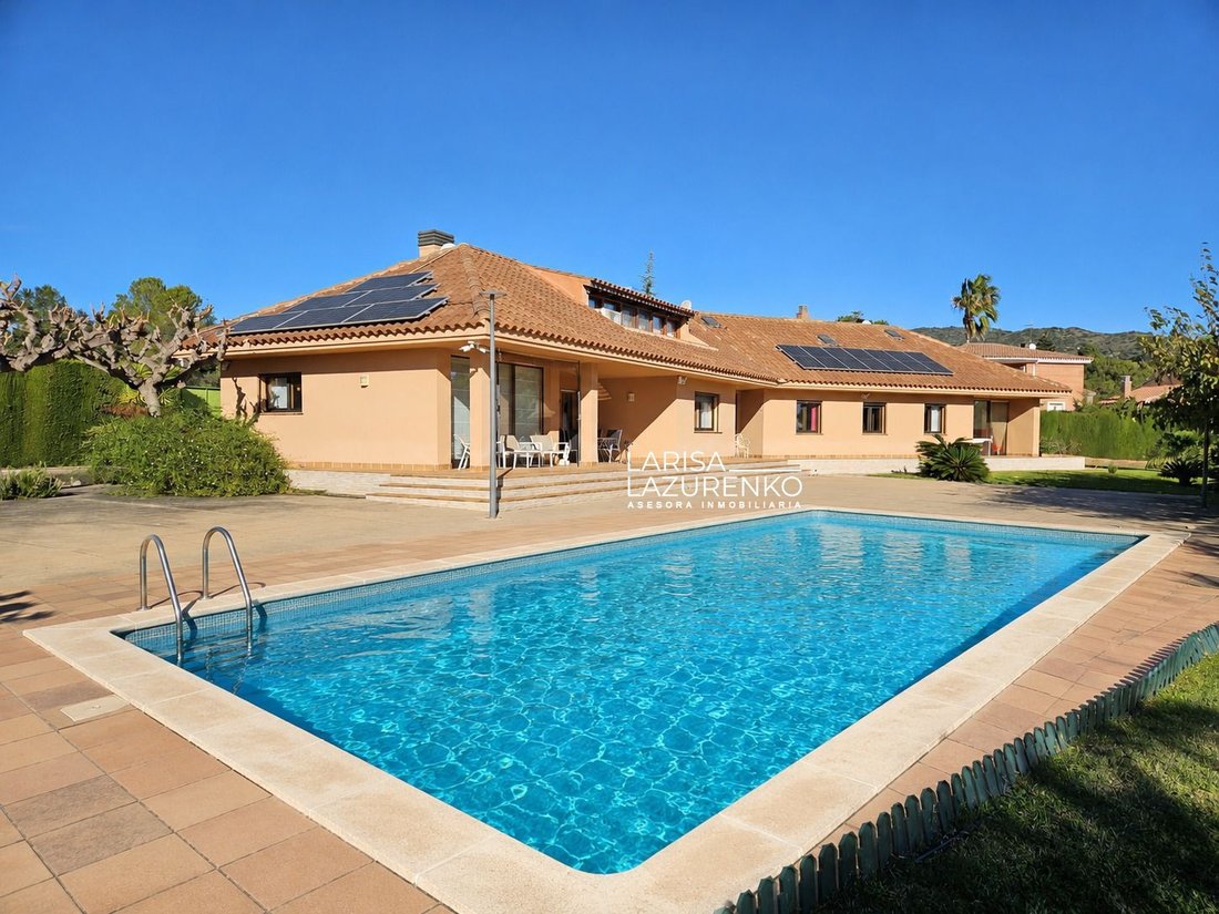 Chalet in Almoster, Catalonia, Spain 1 - 16957616