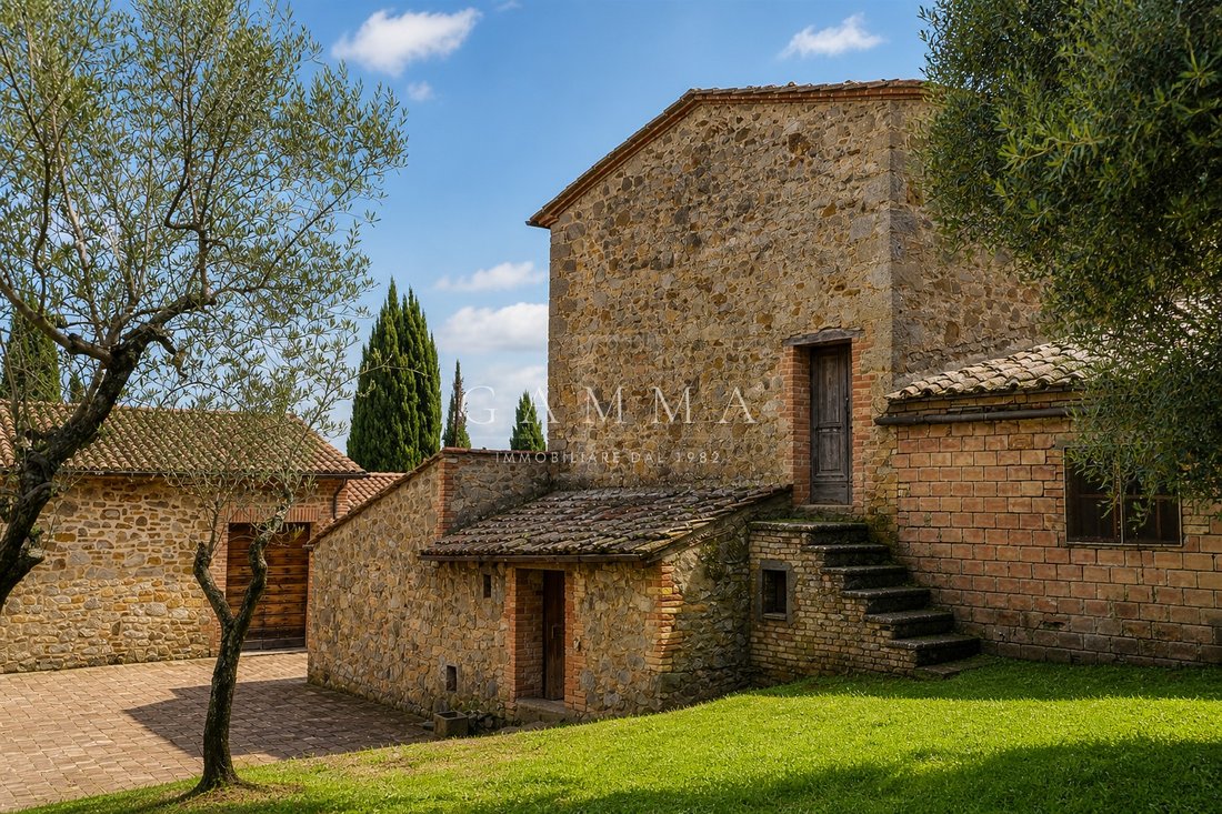 Country House in Montalcino, Tuscany, Italy 1 - 18694061