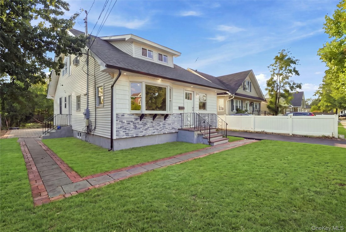 Haus in Bay Shore, New York, Vereinigte Staaten 2 - 18694092