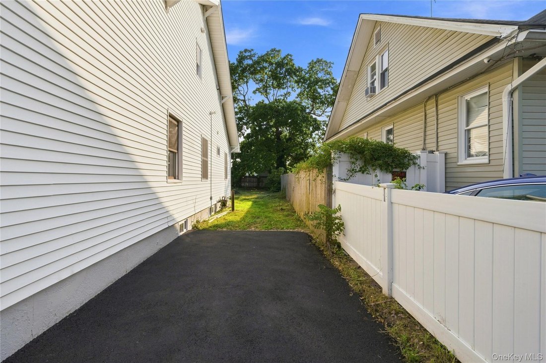 Haus in Bay Shore, New York, Vereinigte Staaten 4 - 18694092