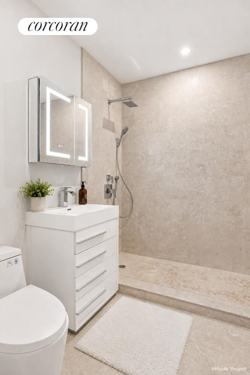 Condo in New York, New York, United States 5 - 18694149
