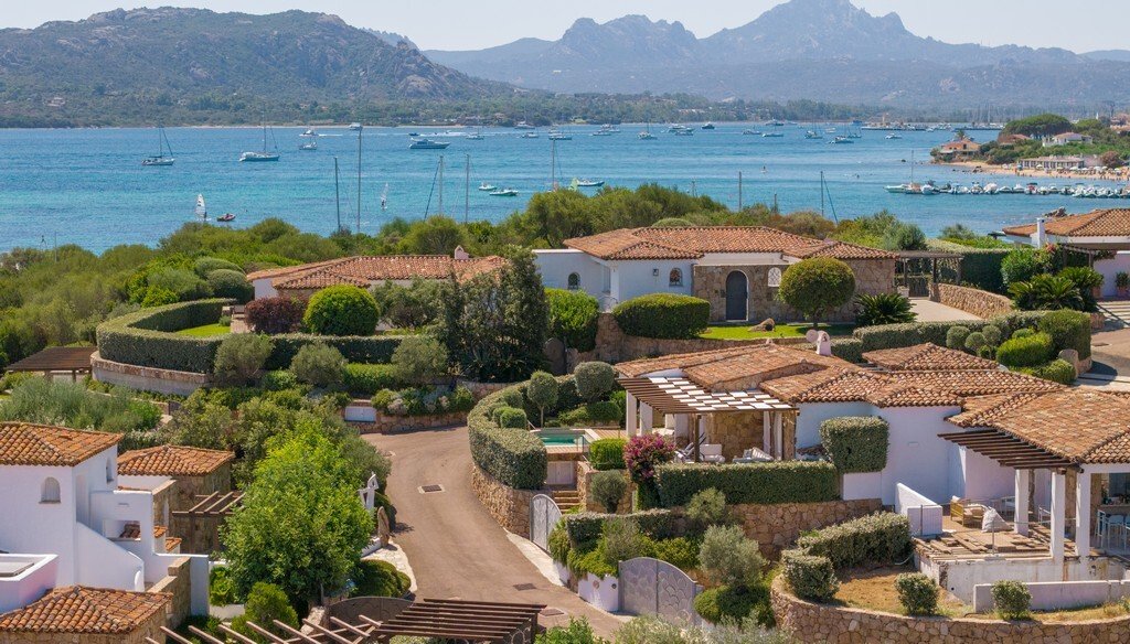 Villa in Arzachena, Sardinia, Italy 1 - 18694192