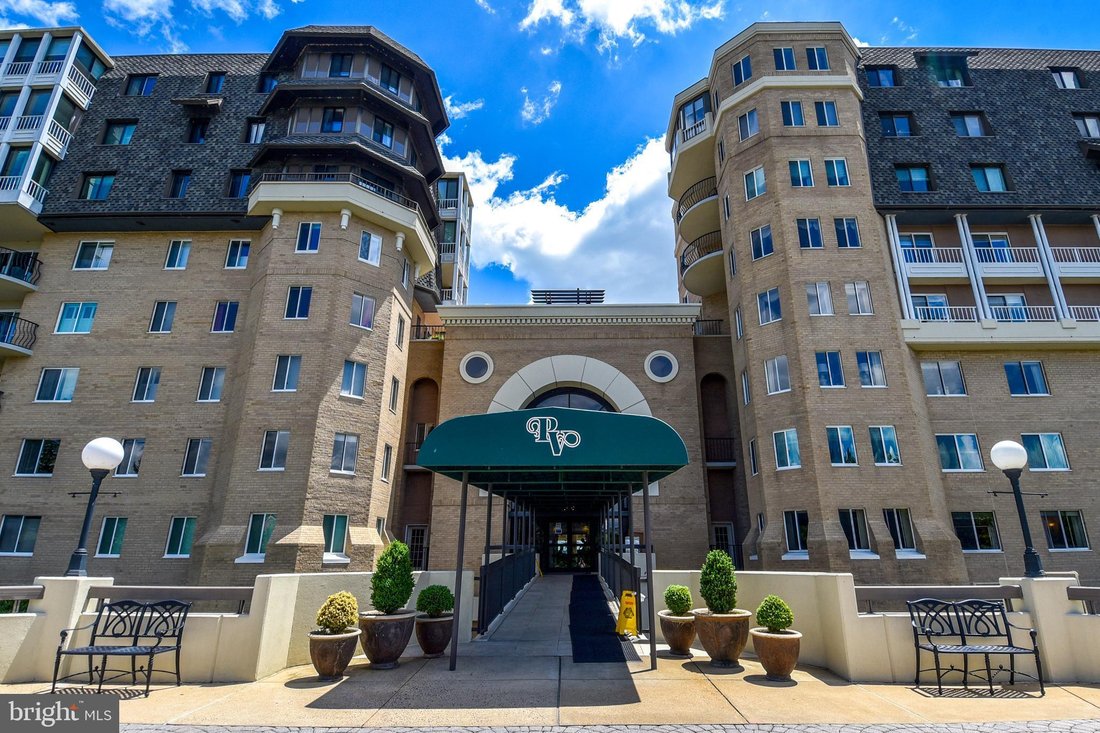 Condo in Alexandria, Virginia, United States 1 - 18694199