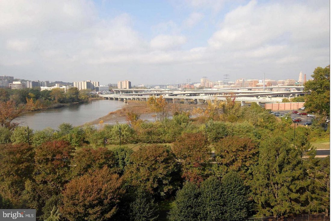 Condo in Alexandria, Virginia, United States 2 - 18694199