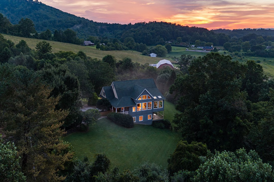 House in Barnardsville, North Carolina, United States 3 - 18183205
