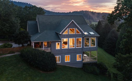 House in Barnardsville, North Carolina, United States 1