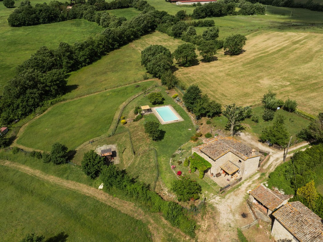 Country House in Todi, Umbria, Italy 1 - 18694209