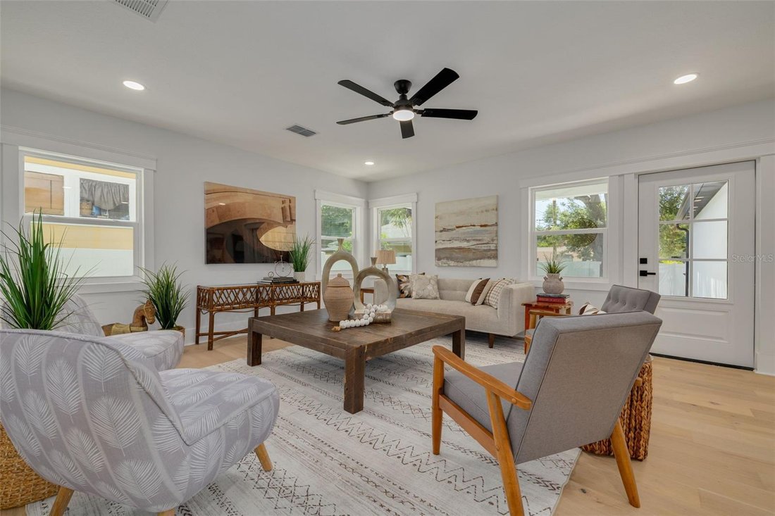 House in St. Petersburg, Florida, United States 2 - 18695209