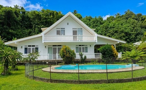 House in Taputapuapea, Leeward Islands, French Polynesia 1