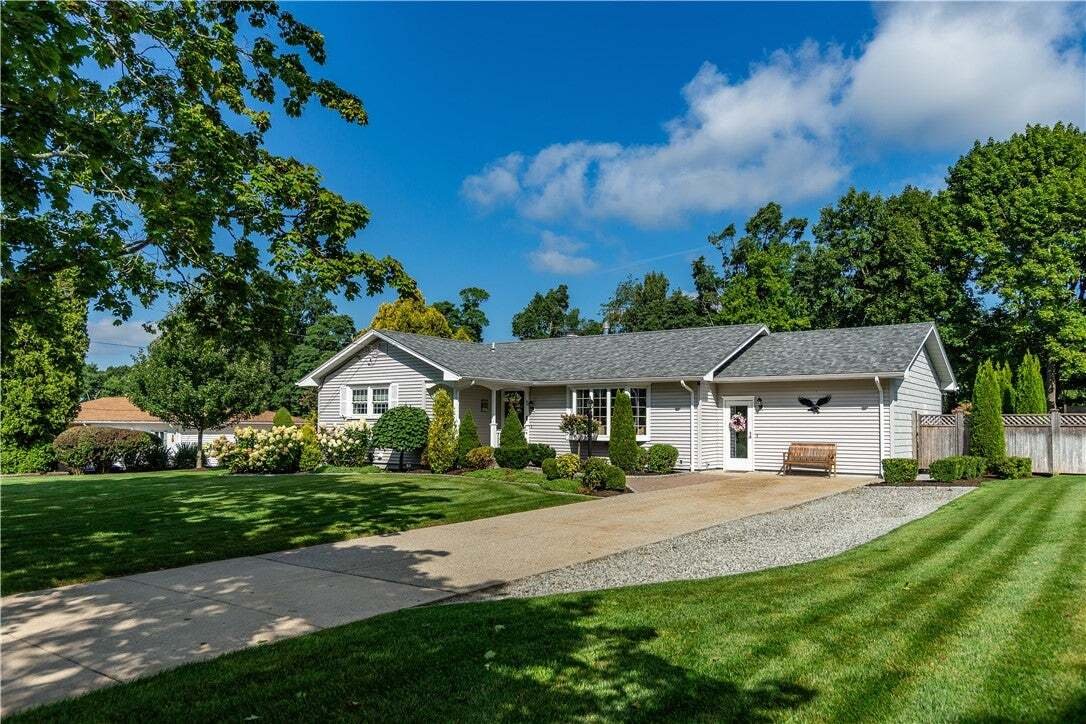 House in Johnston, Rhode Island, United States 2 - 18694823