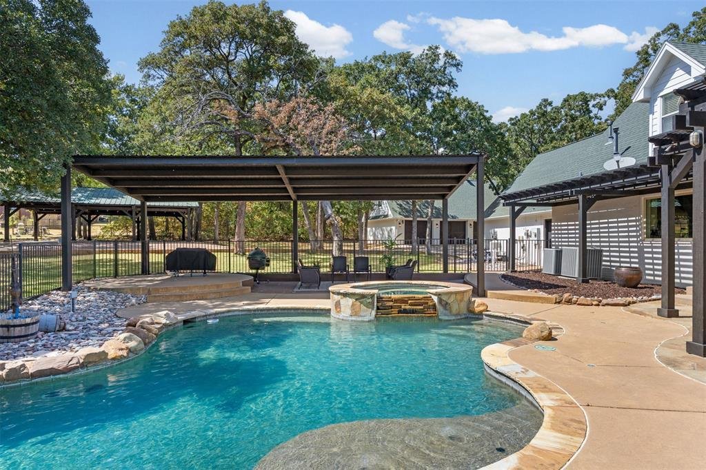 House in Pilot Point, Texas, United States 4 - 18695041