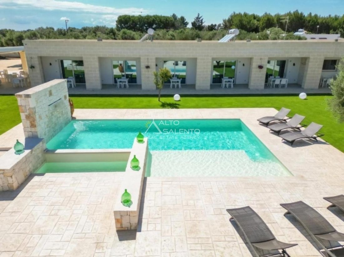 Estate in Carovigno, Apulia, Italy 3 - 18695494