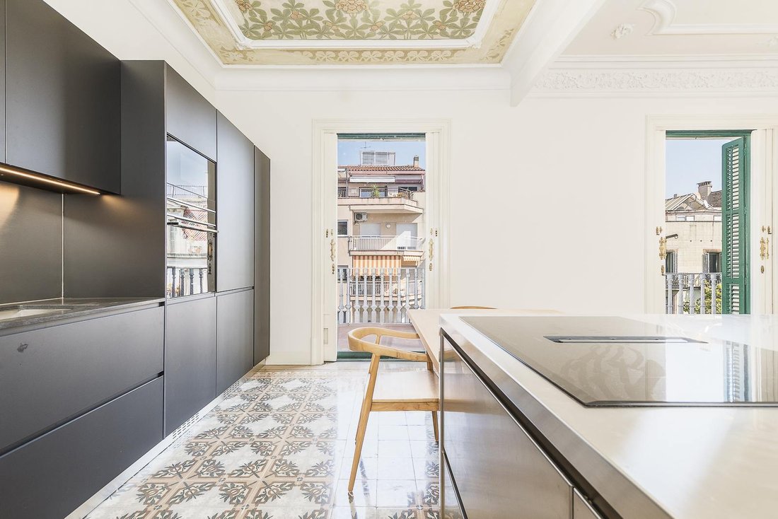 Apartment in Eixample, Barcelona, Spain 5 - 18695013