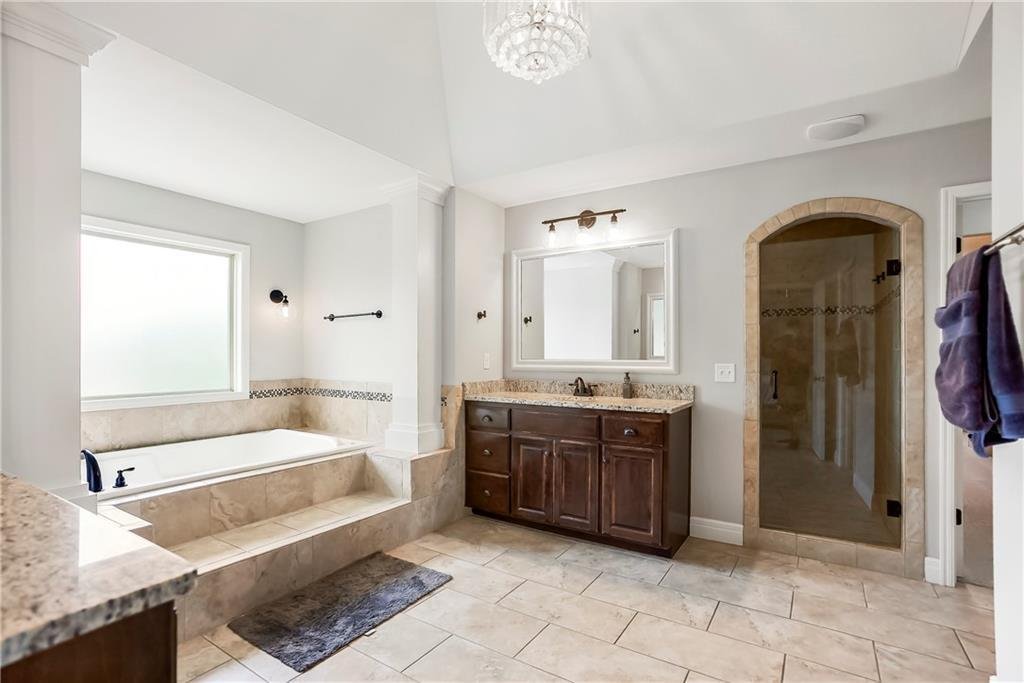 House in Overland Park, Kansas, United States 4 - 18695228