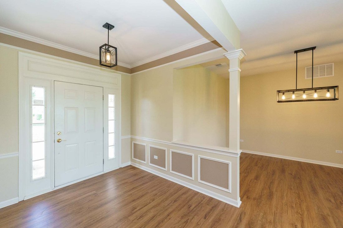 House in Huntley, Illinois, United States 4 - 18695047