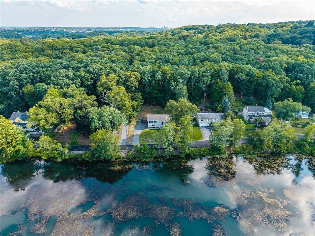 House in Lincoln, Rhode Island, United States 5 - 18694824