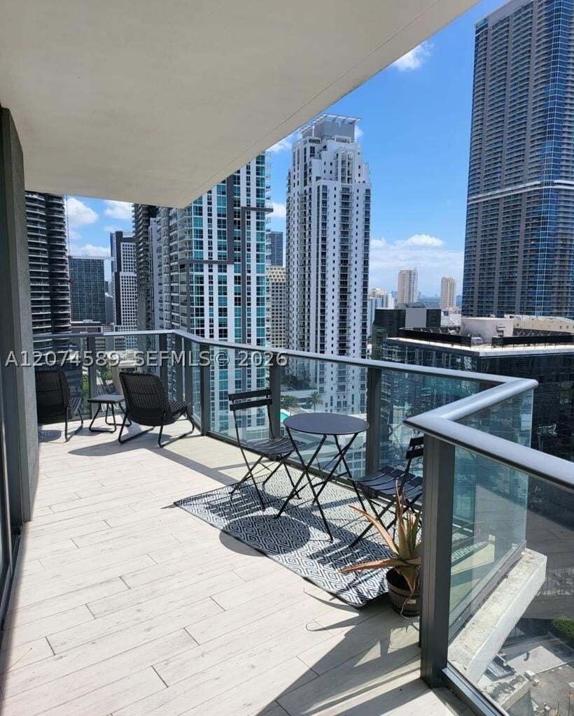 Condo in Miami, Florida, United States 5 - 18694592