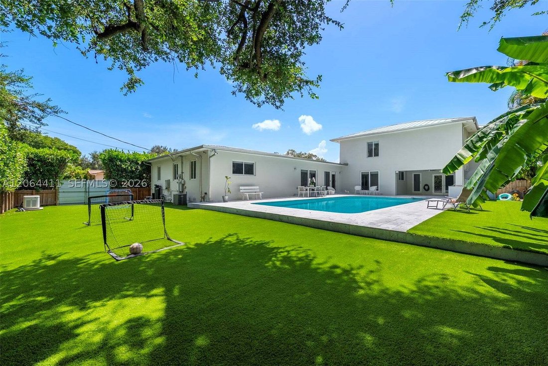House in Miami, Florida, United States 3 - 18694587