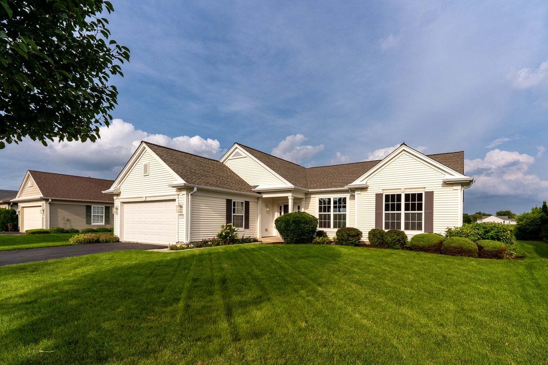 House in Huntley, Illinois, United States 1 - 18695047
