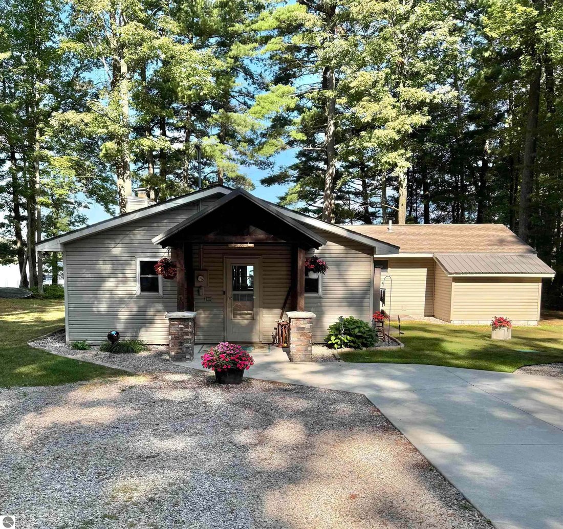 House in Lake City, Michigan, United States 4 - 18694509