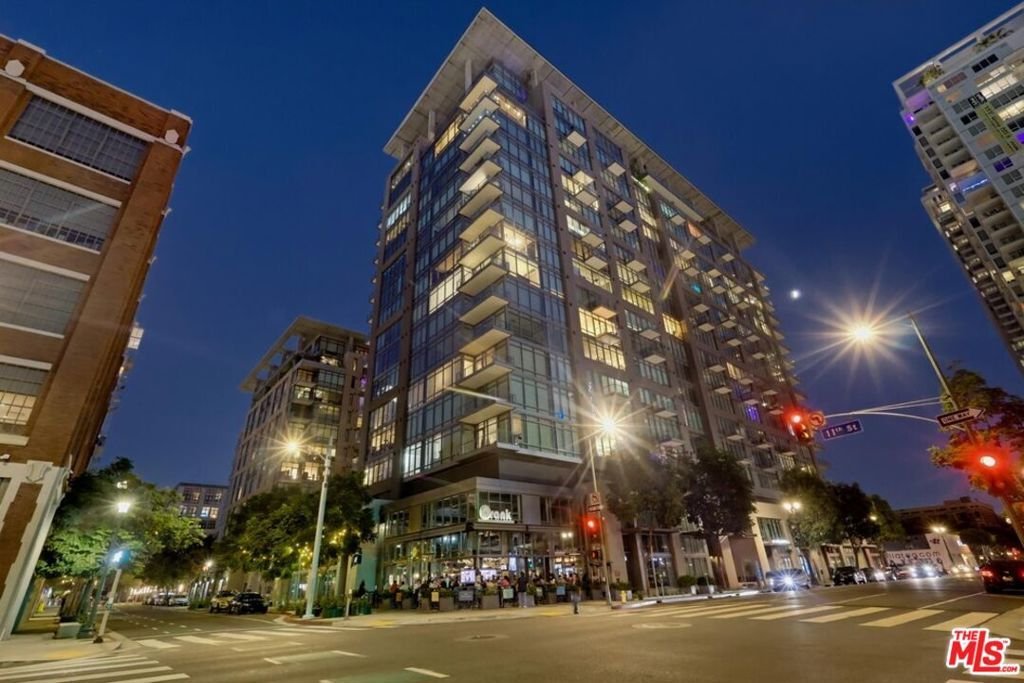 Condo in Los Angeles, California, United States 1 - 18694315
