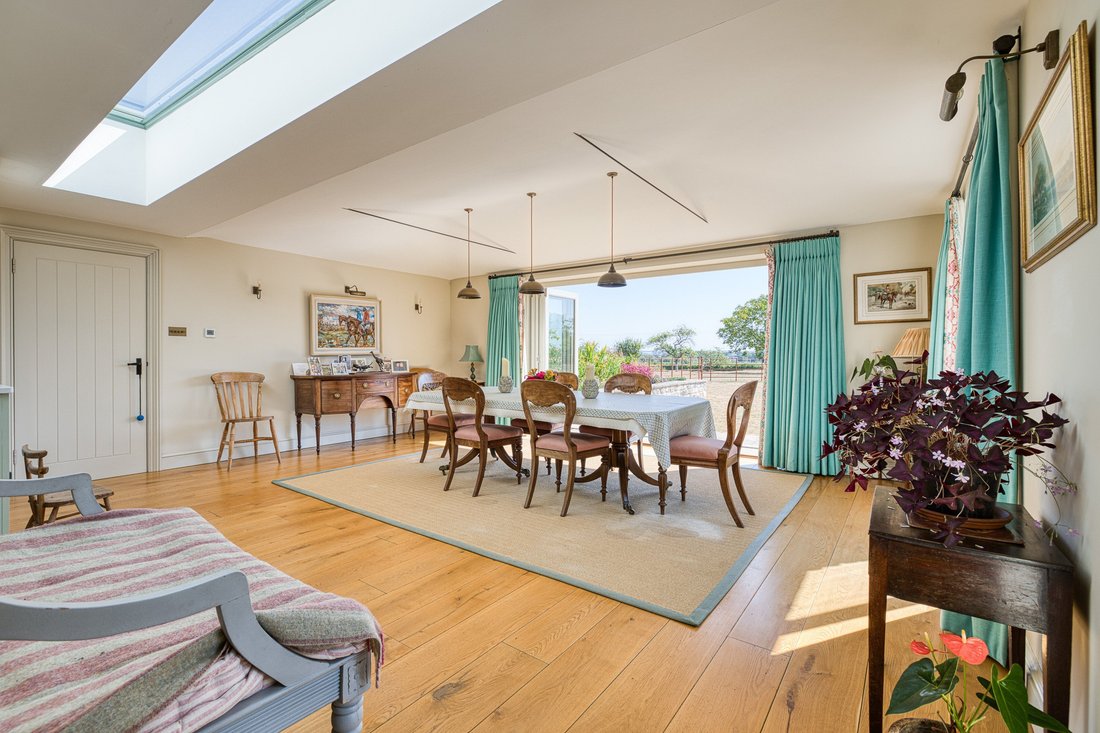 House in Somerset, England 2 - 18694812