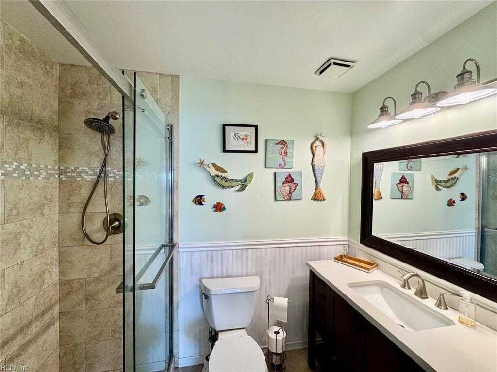 Condo in Norfolk, Virginia, United States 5 - 18694917