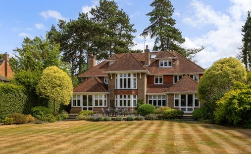 House in Breadcroft, Harpenden, England 1