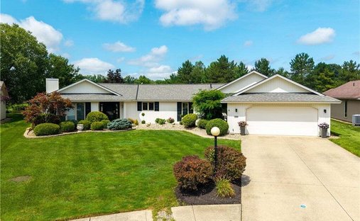 House in North Ridgeville, Ohio, United States 1