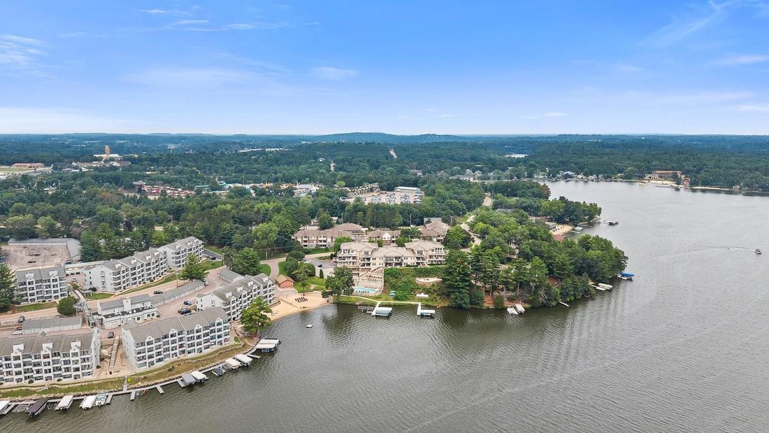 Condo in Wisconsin Dells, Wisconsin, United States 4 - 18694350