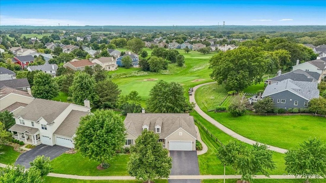 House in Cary, Illinois, United States 3 - 18694928