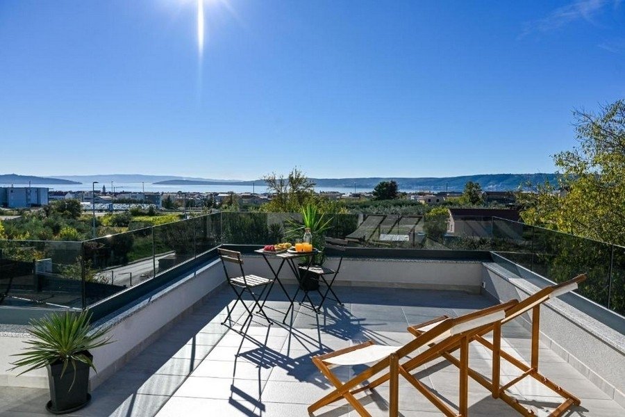 Villa in Kastel Novi, Split-Dalmatia County, Croatia 3 - 18695736