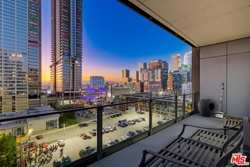 Condo in Los Angeles, California, United States 4 - 18694315