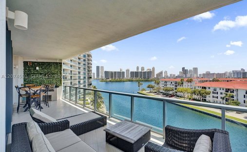 Condominio en Aventura, Florida, Estados Unidos 1
