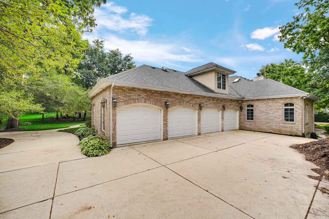 House in New Lenox, Illinois, United States 5 - 18695167