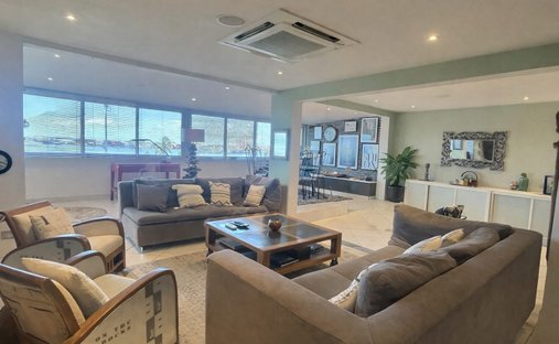 Condo in Pape'ete, Windward Islands, French Polynesia 1