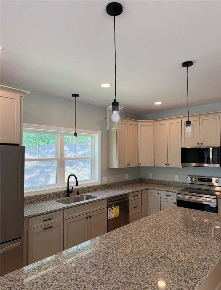 House in Hopkinton, Rhode Island, United States 4 - 18694853