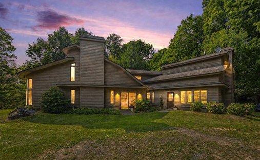 House in East Jordan, Michigan, United States 1