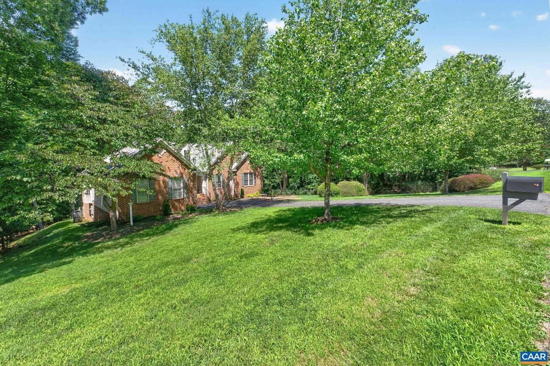 House in Charlottesville, Virginia, United States 4 - 18694317