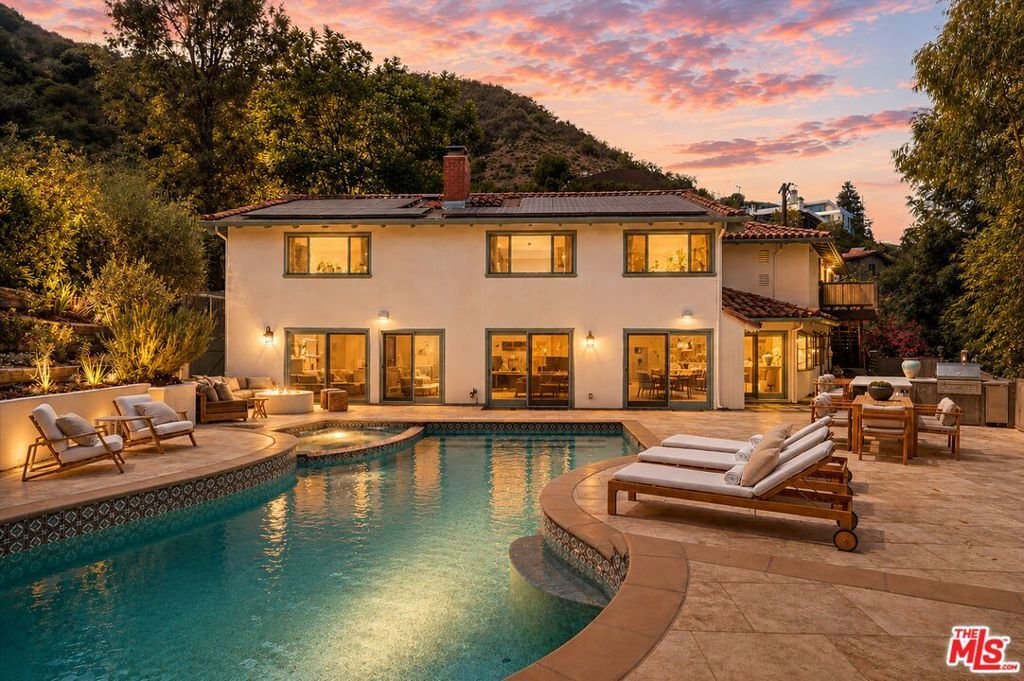 House in Los Angeles, California, United States 1 - 18694311
