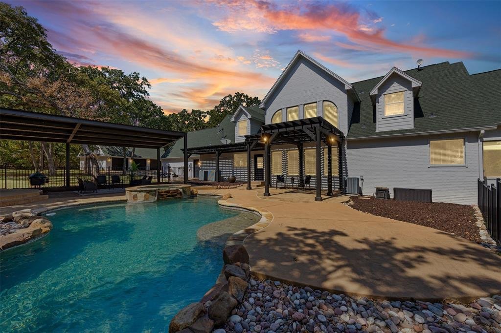 House in Pilot Point, Texas, United States 2 - 18695041