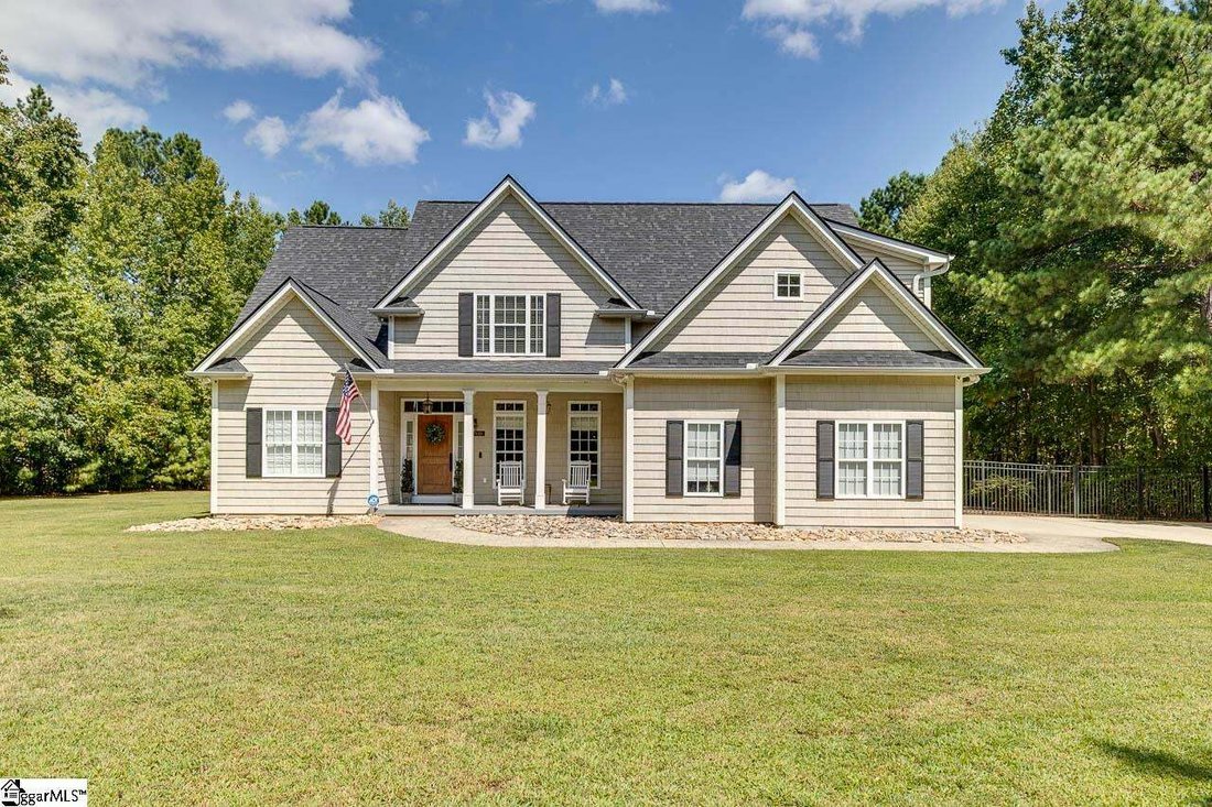 House in Landrum, South Carolina, United States 1 - 18694301