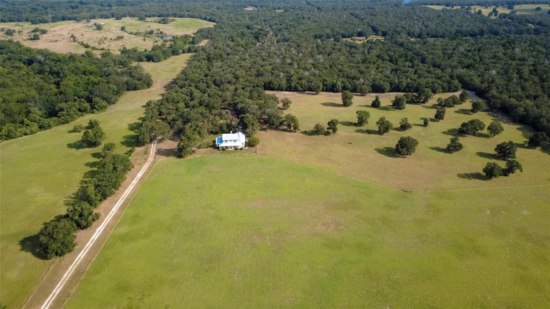 House in Elgin, Texas, United States 3 - 18694506