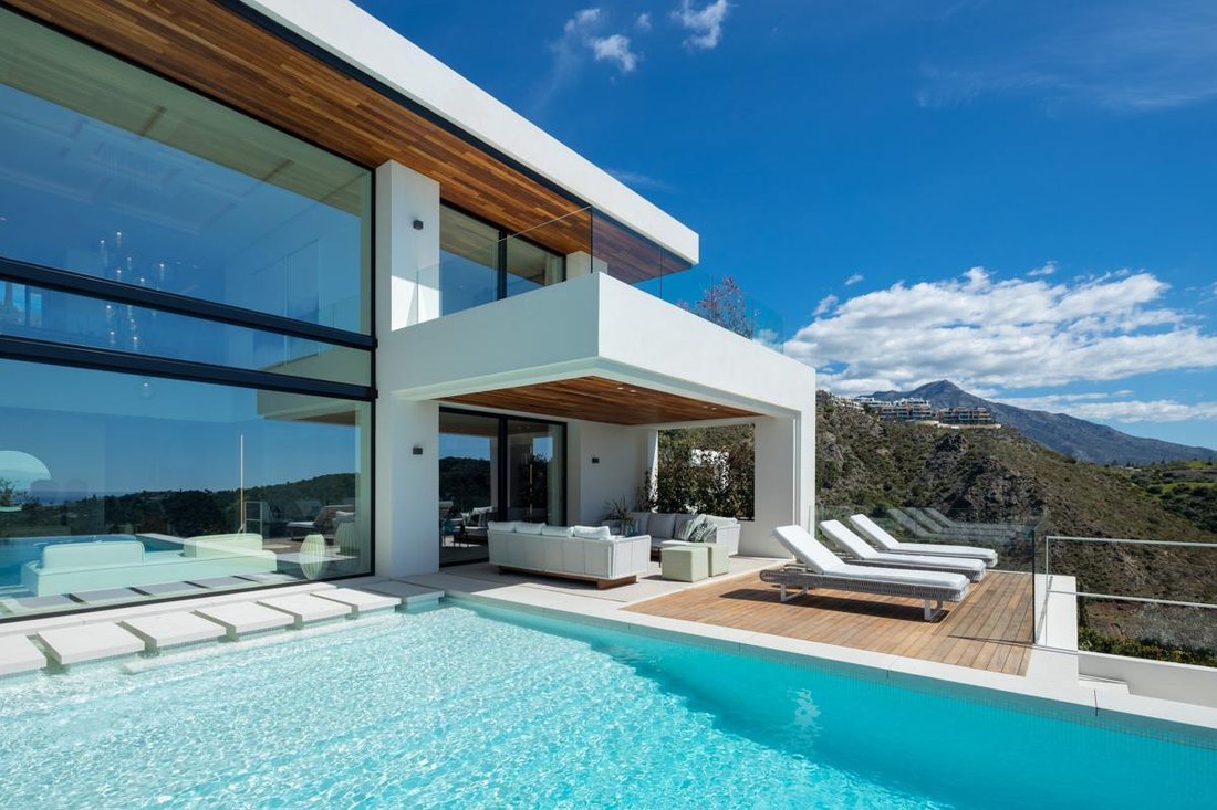 Villa in La Quinta, Benahavis, Andalusia 5 - 18695066