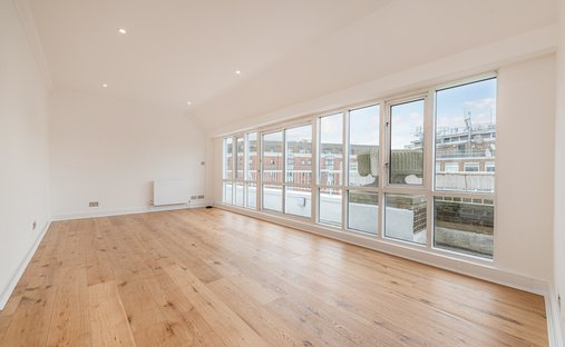Apartment in Hyde Park, Westminster, England 1