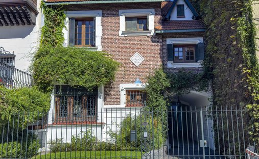 House in Buenos Aires, Buenos Aires, Argentina 1