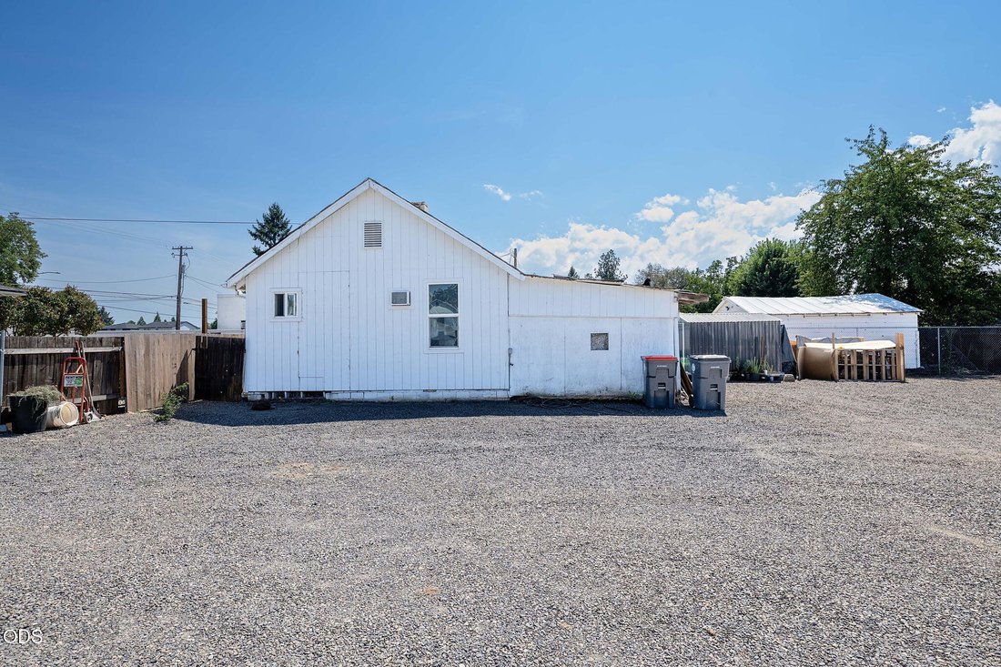 Medford, Oregon, United States 4 - 18694688