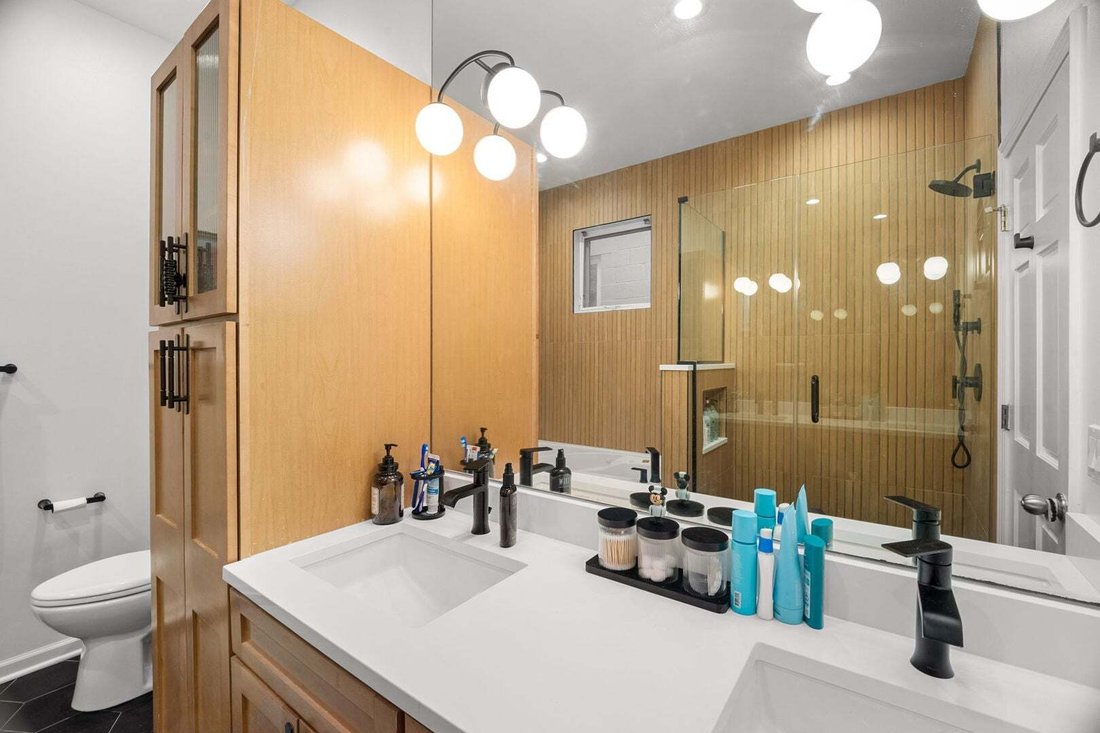 Condo in Chicago, Illinois, United States 3 - 18694980
