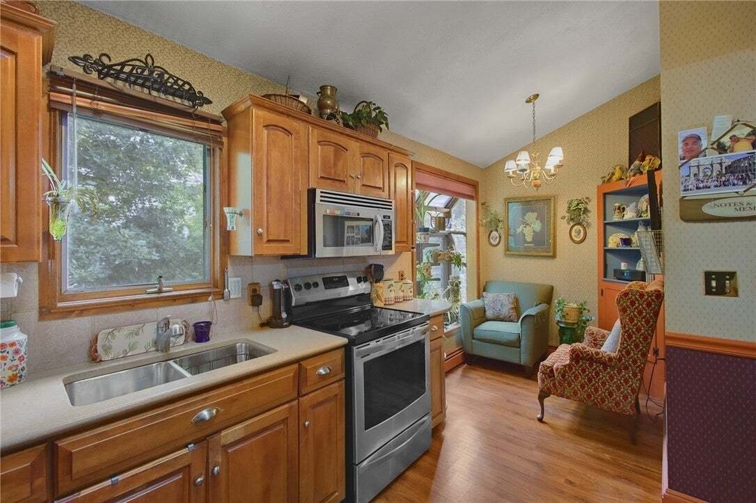 House in Lincoln, Rhode Island, United States 4 - 18694855