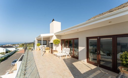 House in Simon's Town, South Peninsula, Cape Town 1